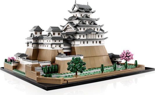 LEGO Architecture Landmarks Collection: Himeji Castle 21060 Building Set – view 2