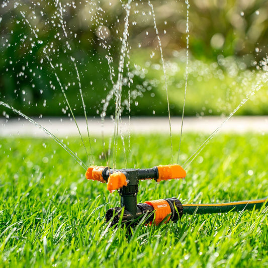 Holman 3 Arm Sprinkler on Spike - 80m² Coverage - Charcoal – view 2