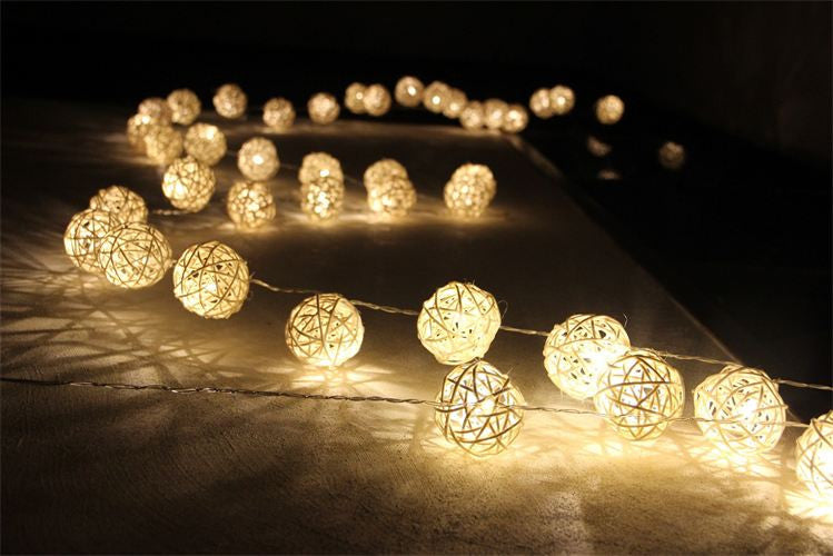 1 Set of 20 LED Cream White 5cm Rattan Cane Ball Battery Powered String Lights Christmas Gift Home Wedding Party Bedroom Decoration Table Centrepiece | Auzzi Store