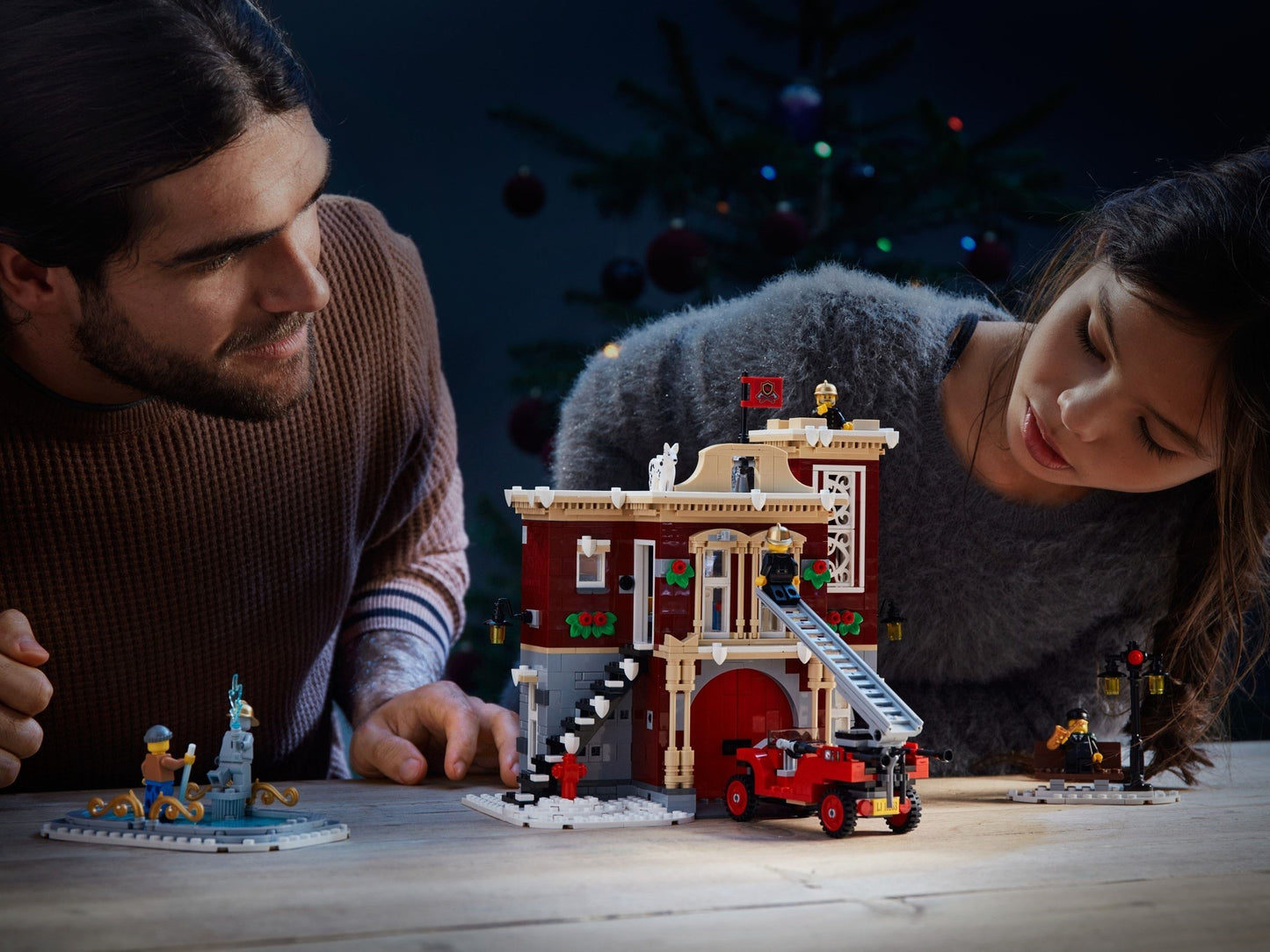 LEGO 10263 Winter Village Fire Station: Festive Holiday Set