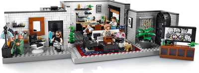 LEGO Creator Series 10291 The Fab 5 Loft