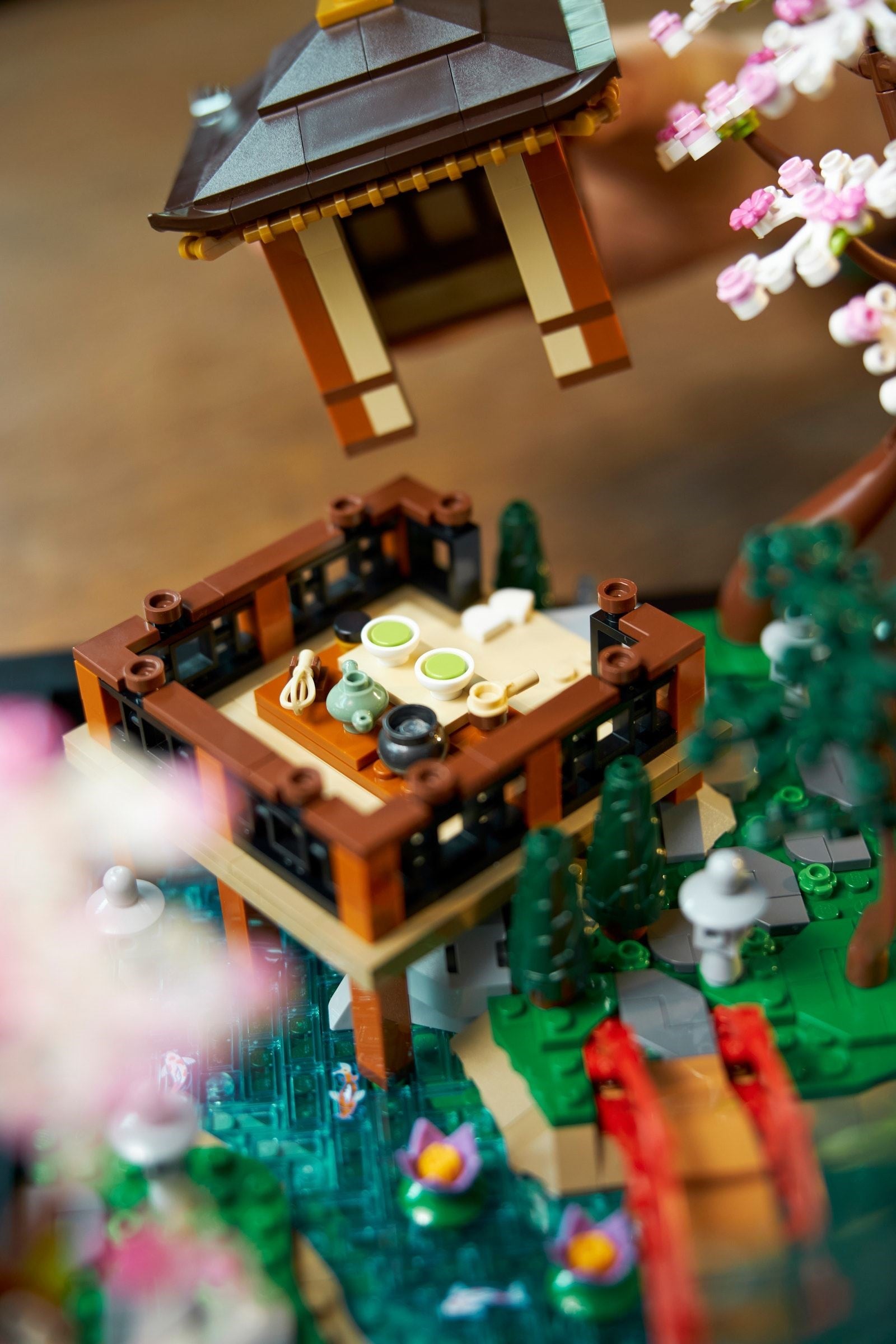 LEGO Icons 10315 Tranquil Garden- Auzzi Store