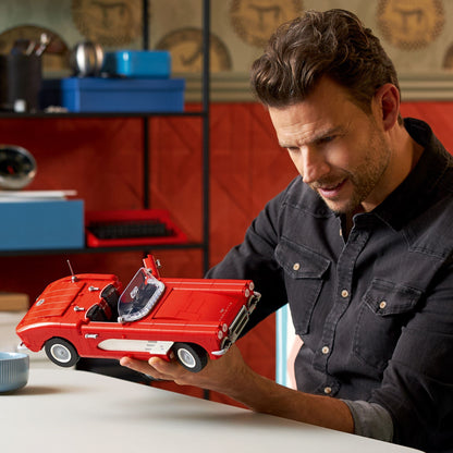 LEGO Icons 10321 Chevrolet Corvette