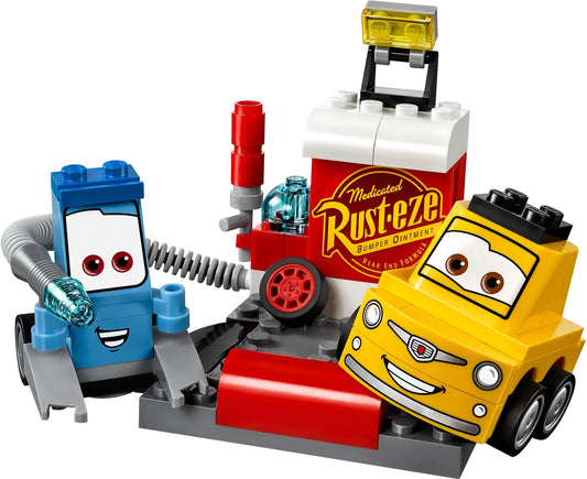 LEGO 10732 Guido & Luigi's Pit Stop Play Set - Cars 3