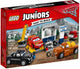 LEGO 10743 Smokey's Garage: Fix Lightning McQueen!