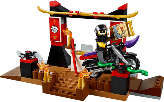 LEGO 10755 Zane's Ninja Boat Pursuit: Temple & Motorbike Chase – view 2 - Auzzistore