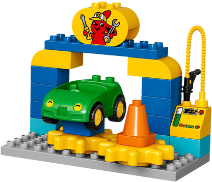 LEGO 10836 DUPLO Town Square: Market, Garage & Doctor