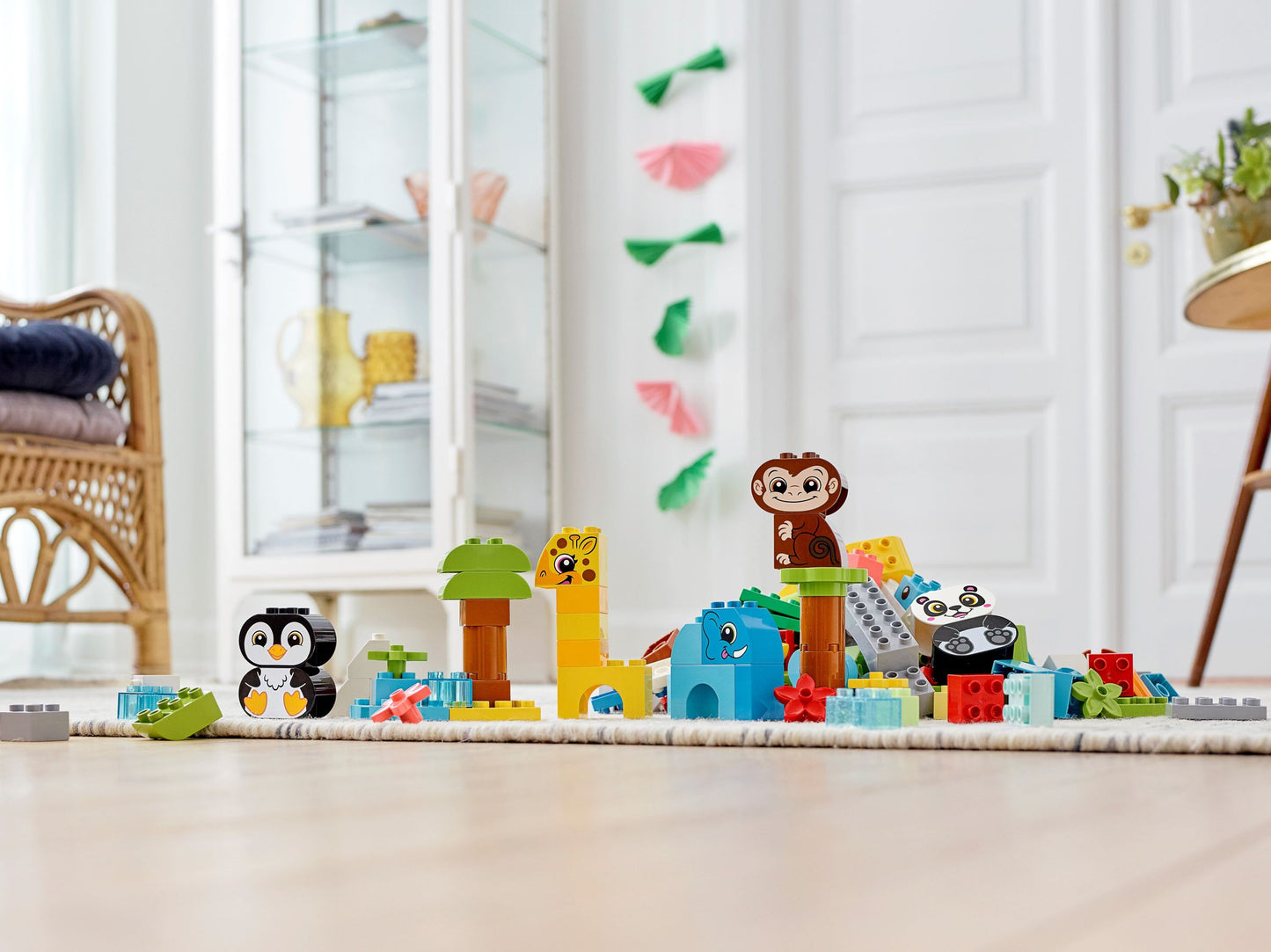 LEGO 10934 Wild Animals of the World Building Set