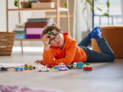 LEGO Classic 11036 Creative Vehicles 900 pcs
