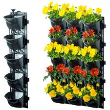 Maze QUINT Vertical Garden With 8 Frames And 40 Pots
