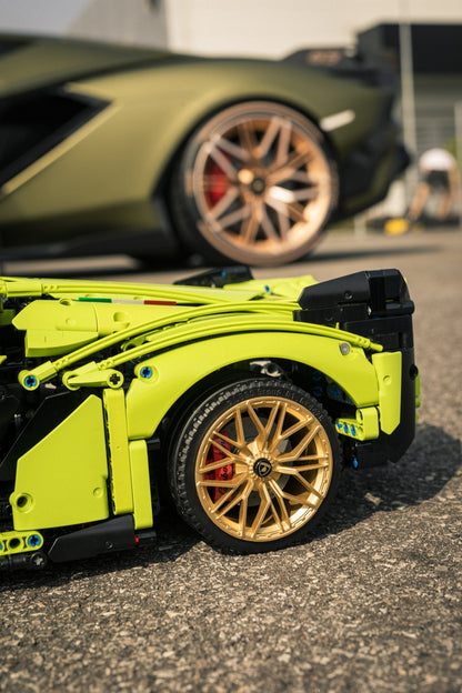 LEGO 42115 Lamborghini Sián FKP 37 Technic Supercar Model