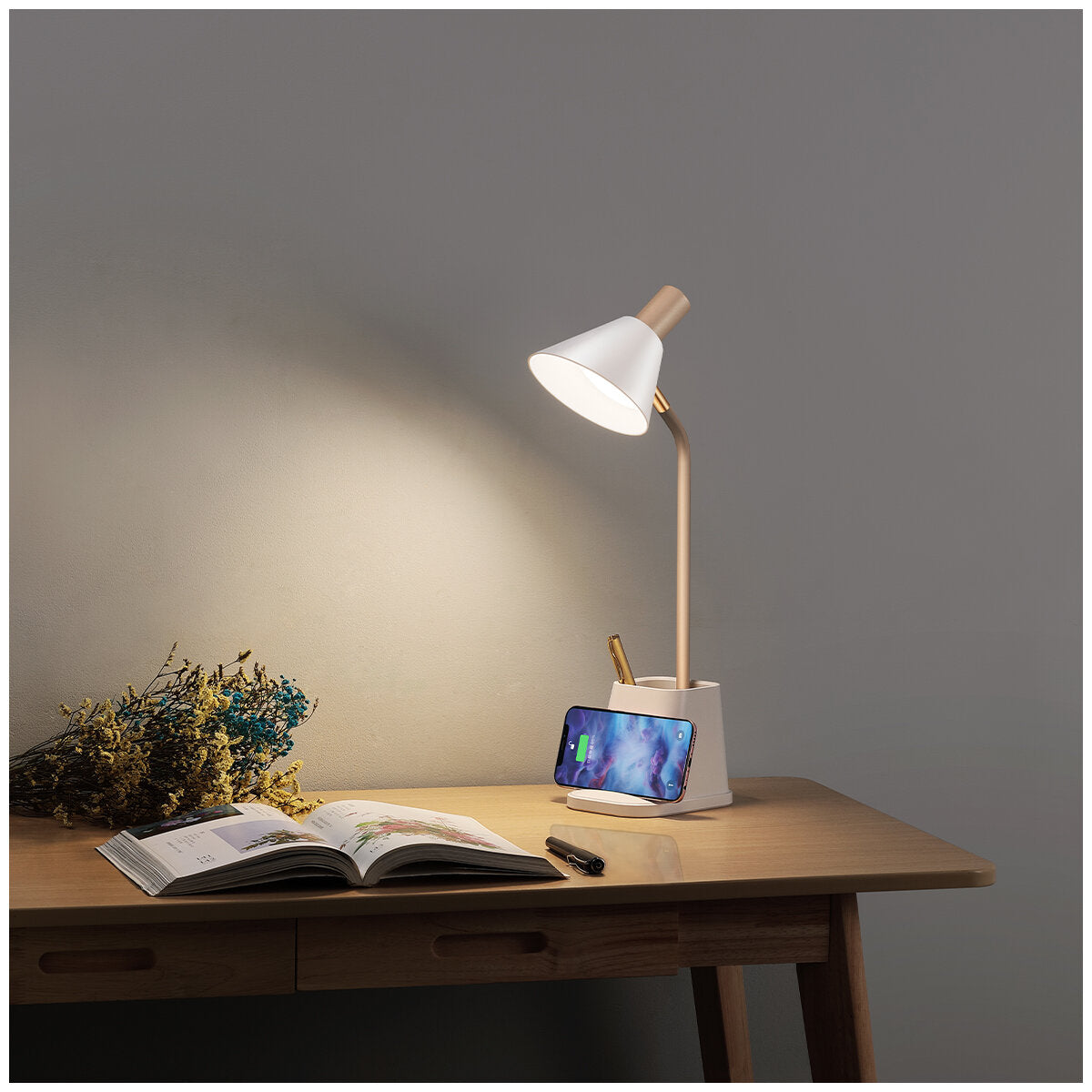 Simplecom LED Desk Lamp With Wireless Charger And Pen Holder