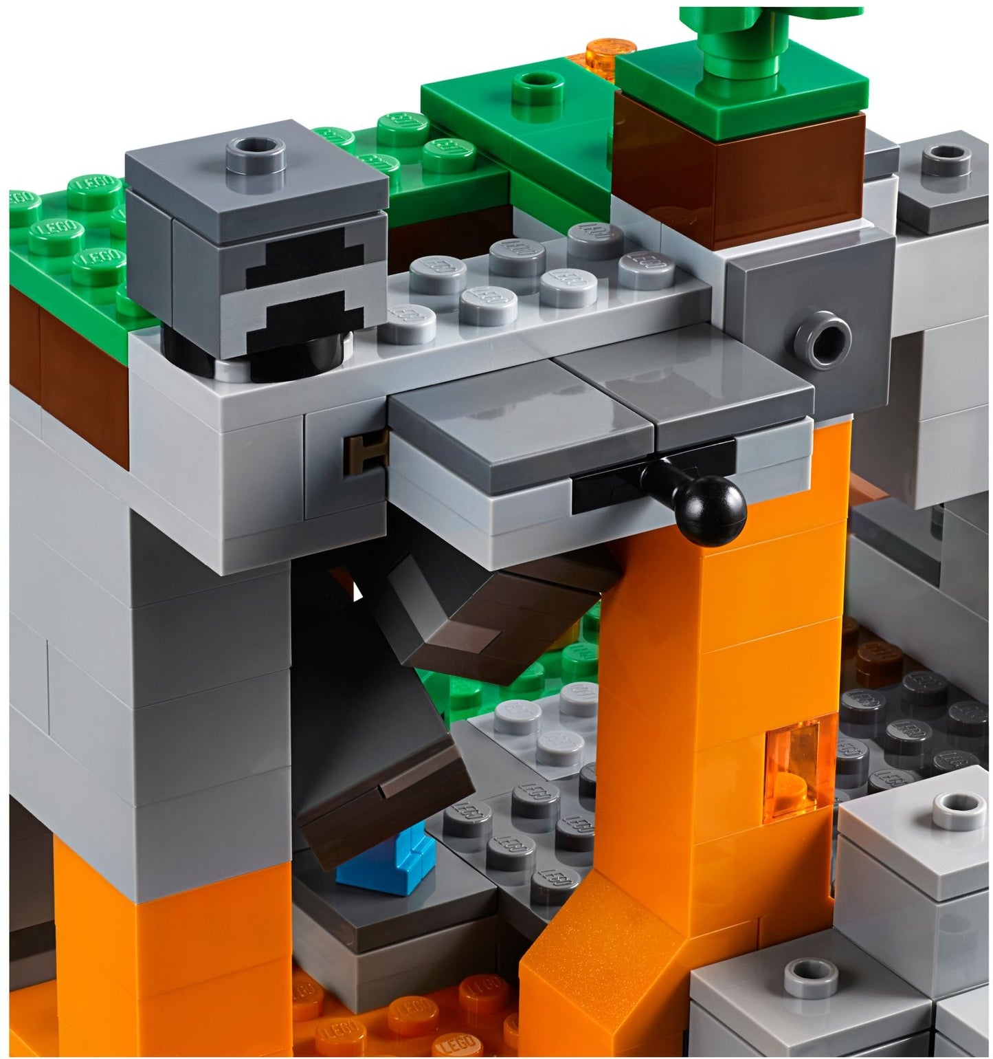LEGO 21141 The Zombie Cave Minecraft Set