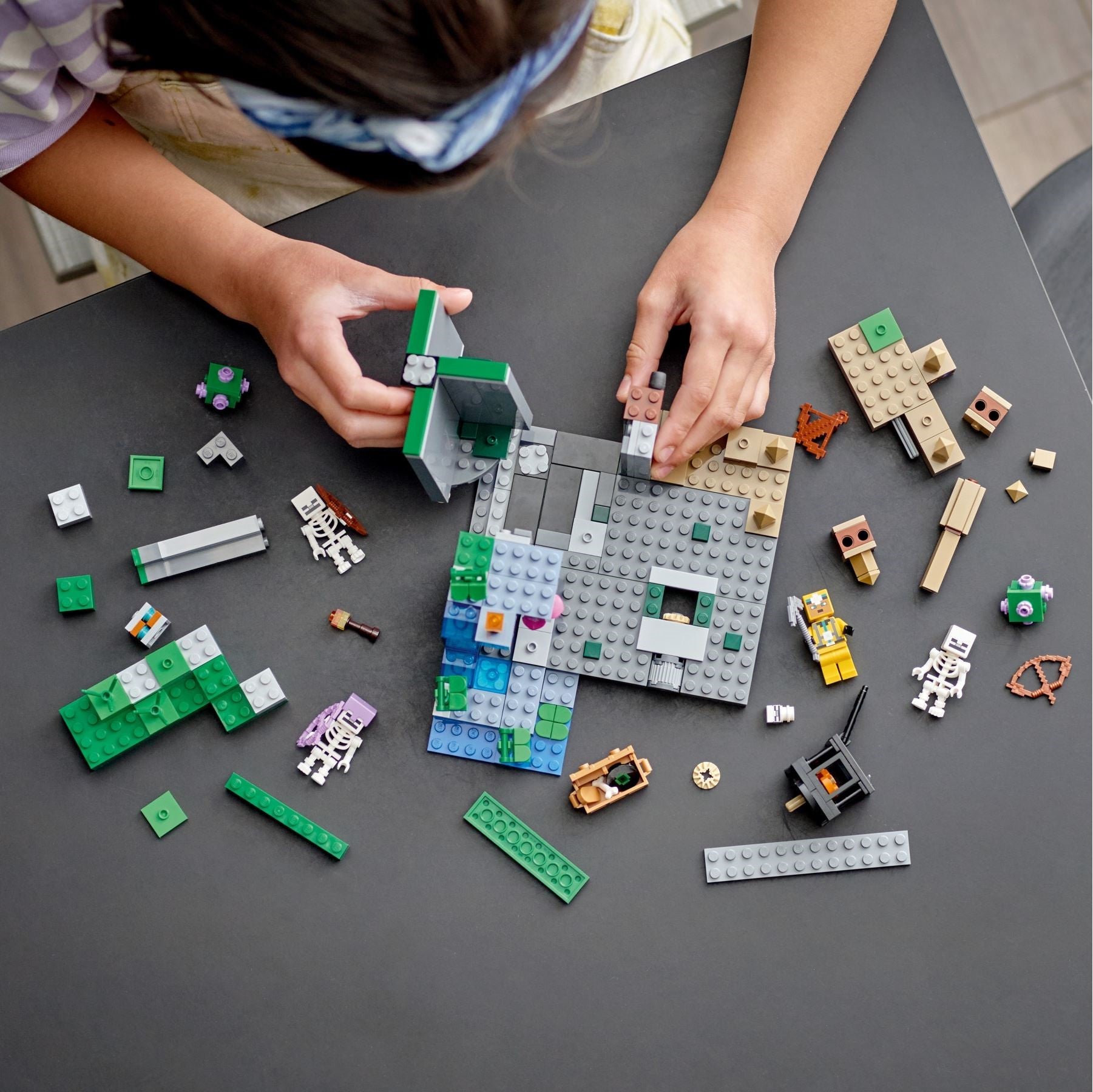 LEGO Minecraft Series 21189 The Skeleton Dungeon- Auzzi Store