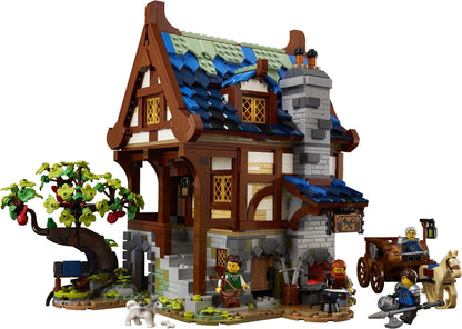 LEGO 21325 Medieval Blacksmith Set: Build a 3-Level Smithy