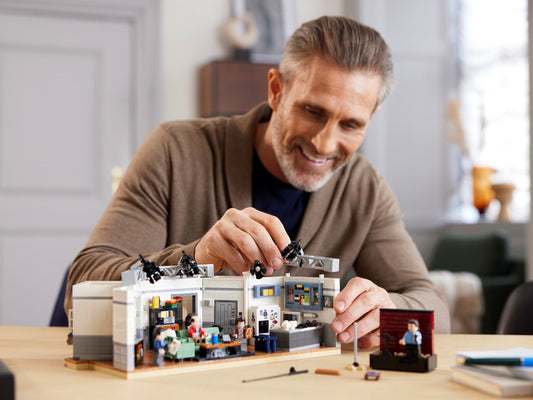 LEGO 21328 Seinfeld Set - Build Jerry's Apartment – view 2 - Auzzistore