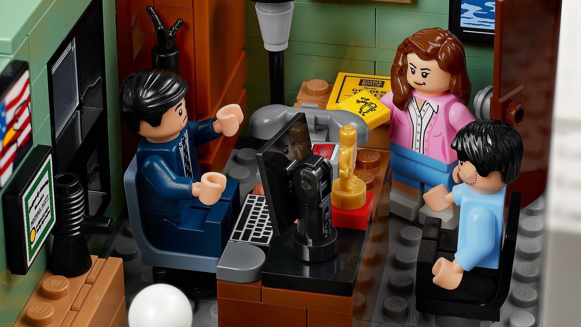 LEGO Ideas 21336 The Office- Auzzi Store