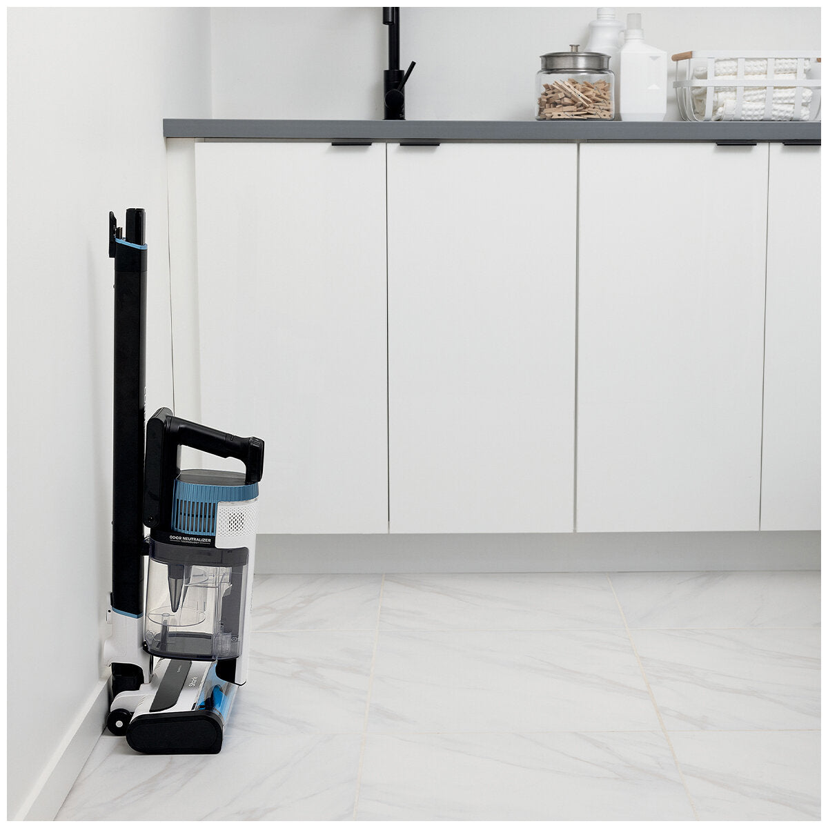 Shark Cordless Pro With Clean Sense IQ Vacuum IR300ANZ