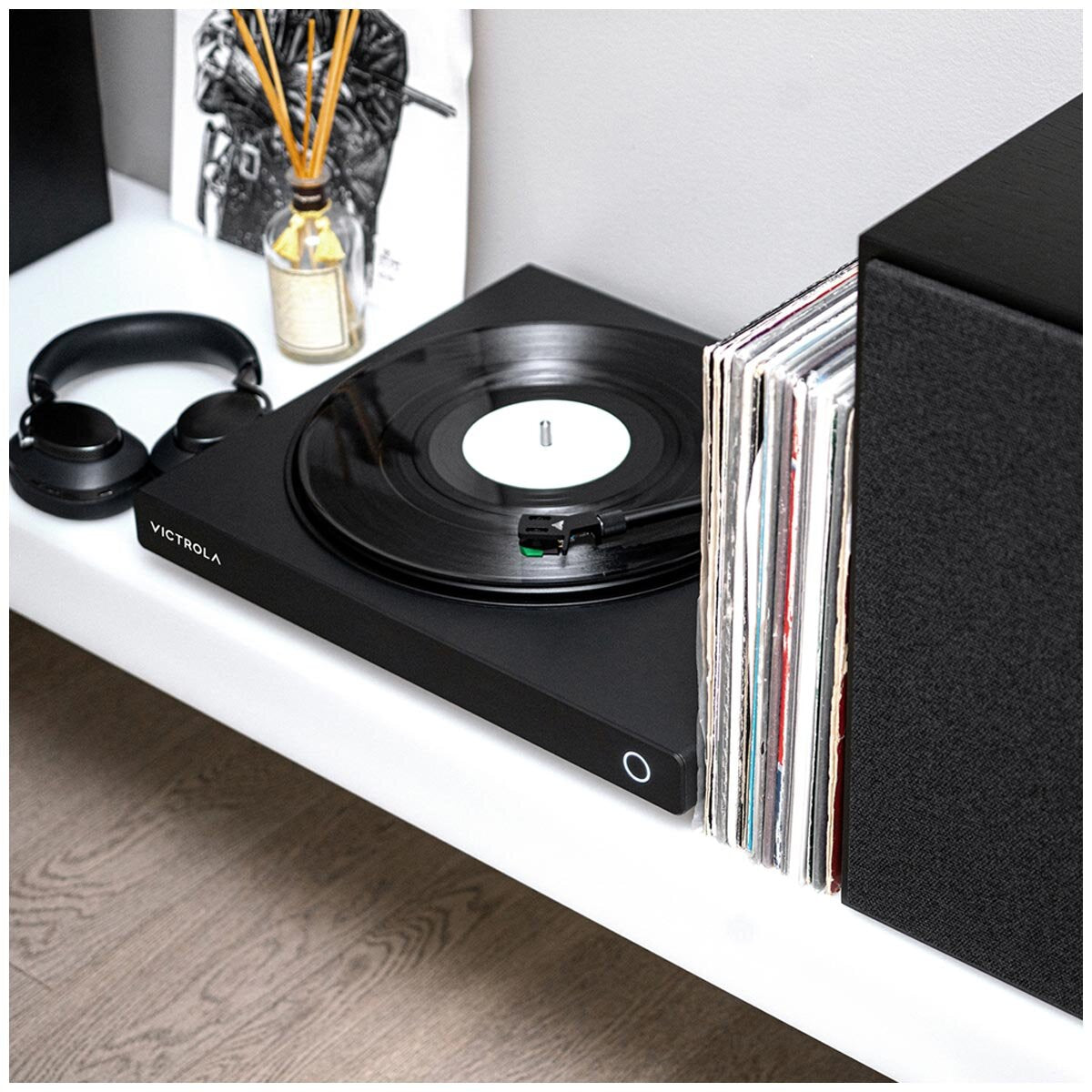 Victrola Hi-Res Onyx Turntable, Bluetooth, AT-VM95E Cartridge, Black, 41.5 x 19.99 x 51 mm