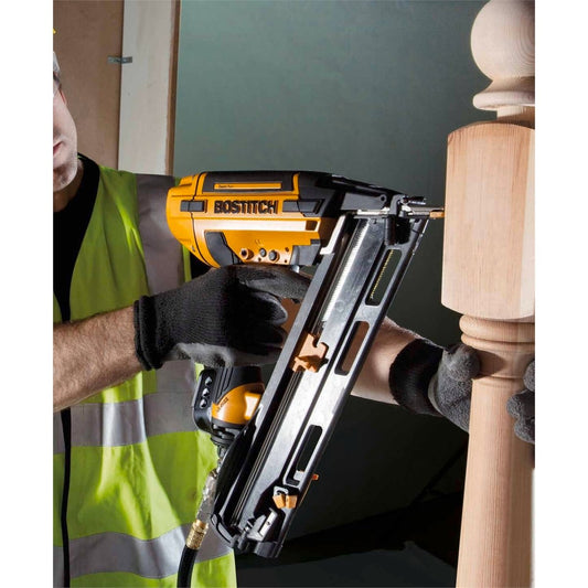 Bostitch 15ga Finish Air Smartpoint Nailer - 430mm x 140mm x 380mm - Orange - Oil-Free Engine - Integrated Air Blower – view 2 - Auzzistore
