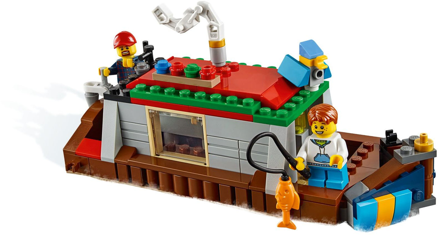 LEGO 31098 Outback Cabin | 3-in-1 Creator Set