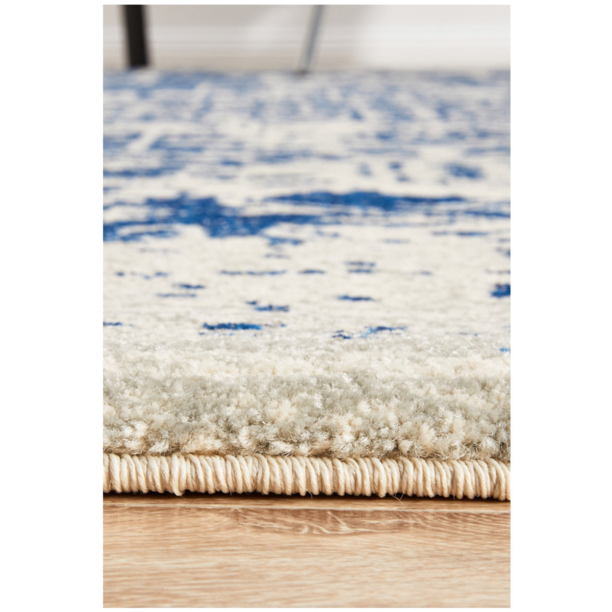 Rug Culture Evoke 253 White/Navy Indoor Rug 290 x 200cm