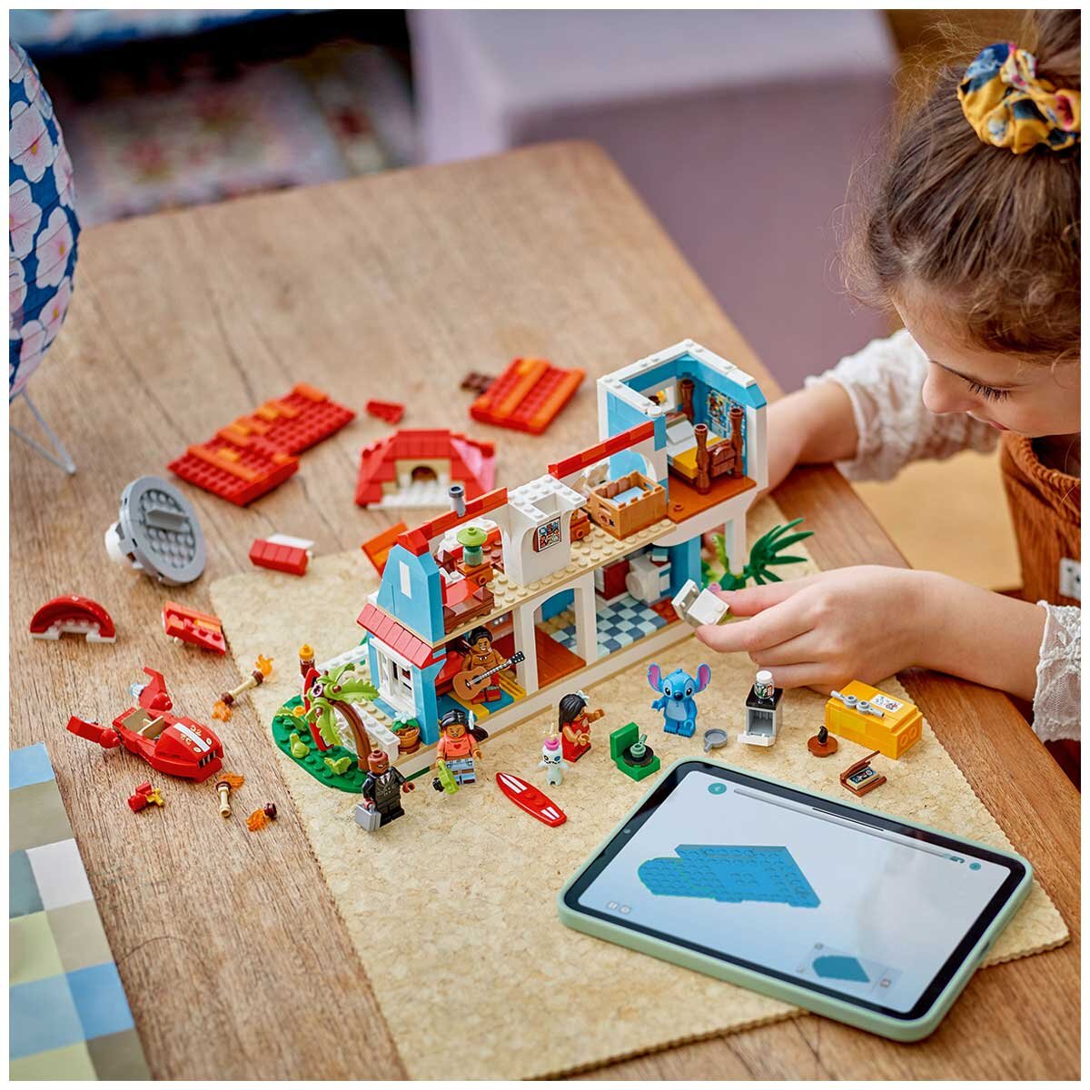 LEGO Disney Lilo And Stitch Beach House 43268