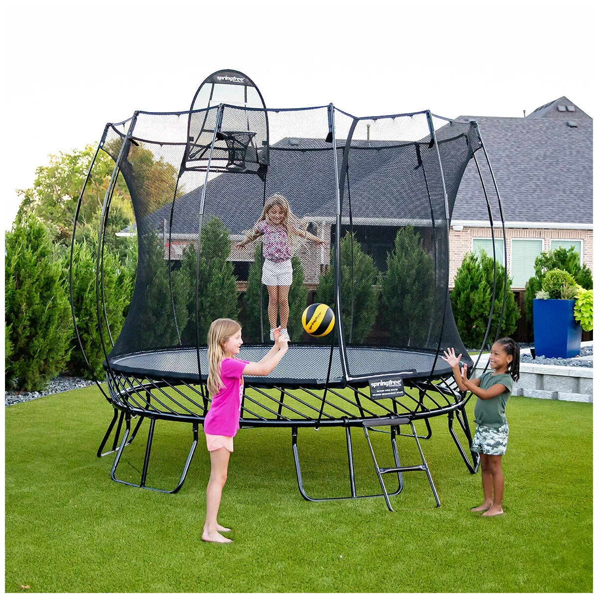 Springfree All Black 3M Medium Round Trampoline Bundles