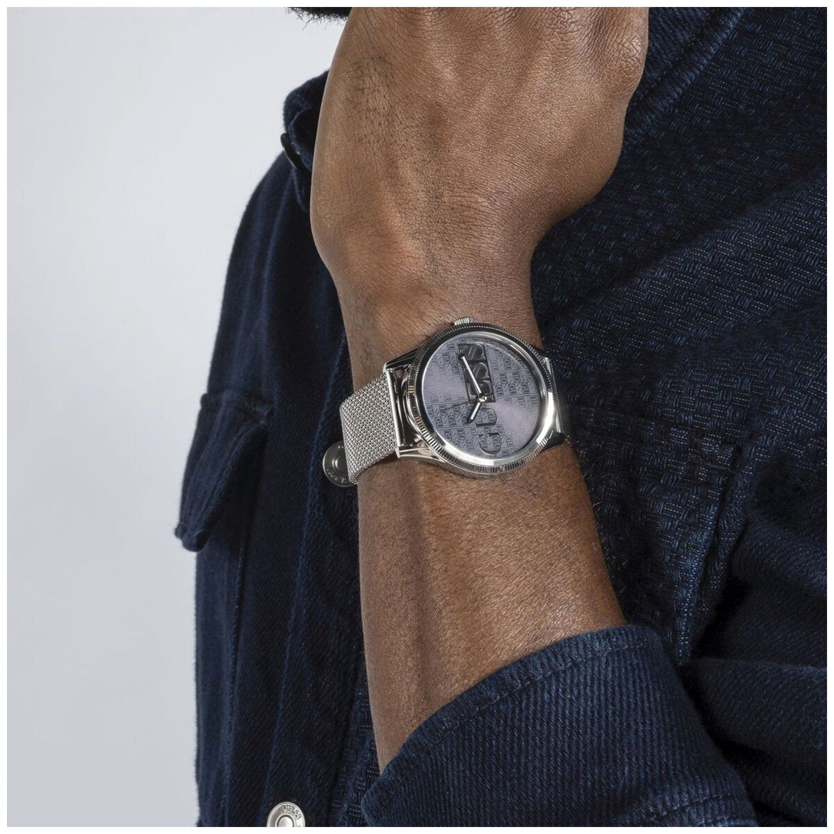 GUESS Reputation Black Logo Mesh Men's Watch GW0710G1