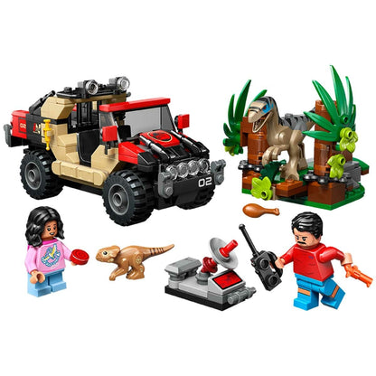 LEGO Jurassic World Raptor Off Road Escape 76972 Dinosaur Playset with Reuben and Isabella Delgado Minifigures, Baby Dolores Pet Dinosaur