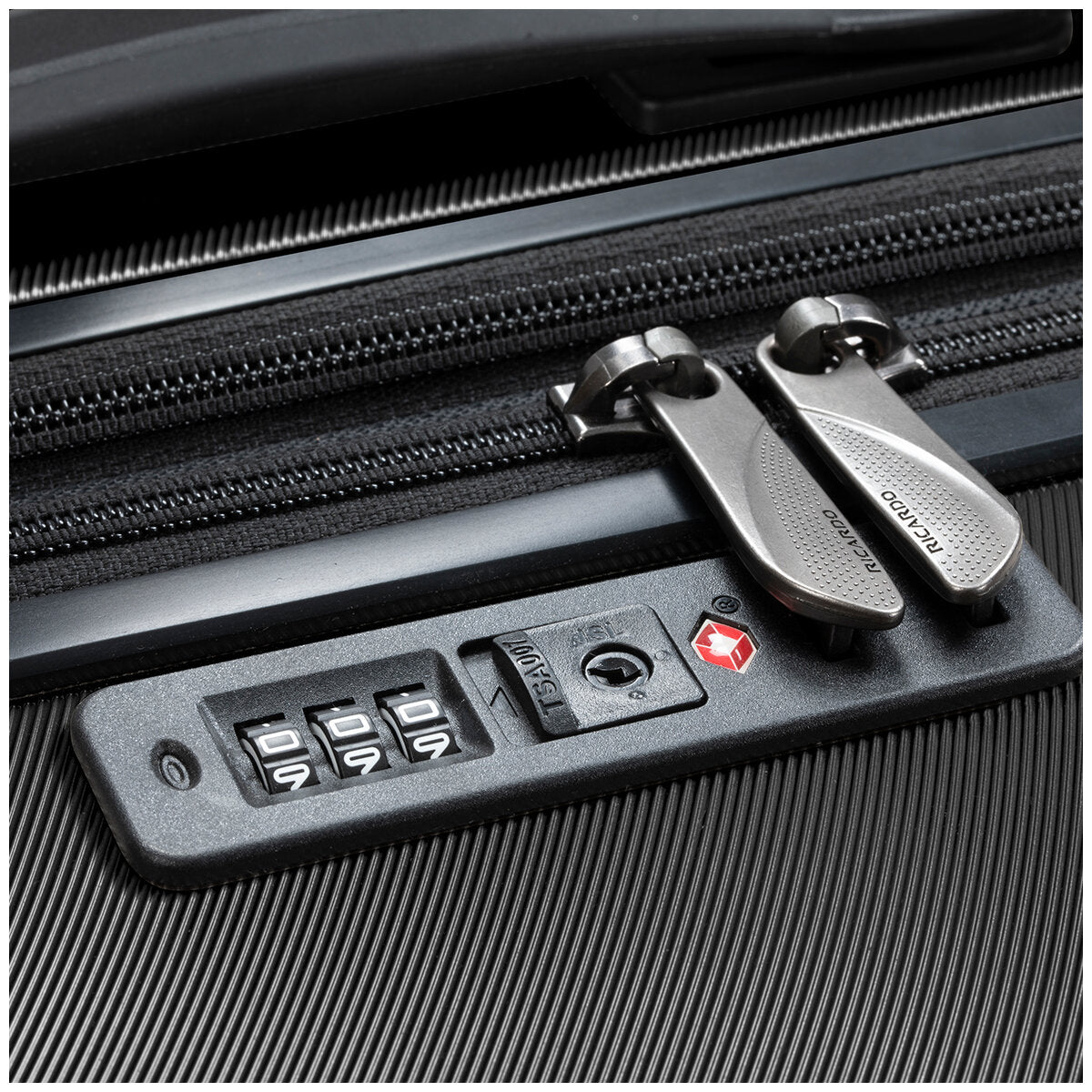 Ricardo Pacific Palisades Large Upright Luggage Black 100% Polycarbonate TSA Locks & Ergonomic Handle