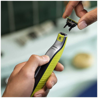 Philips OneBlade Face PRO 360 Bundle, 12 Lengths, Wet & Dry, Charcoal Grey