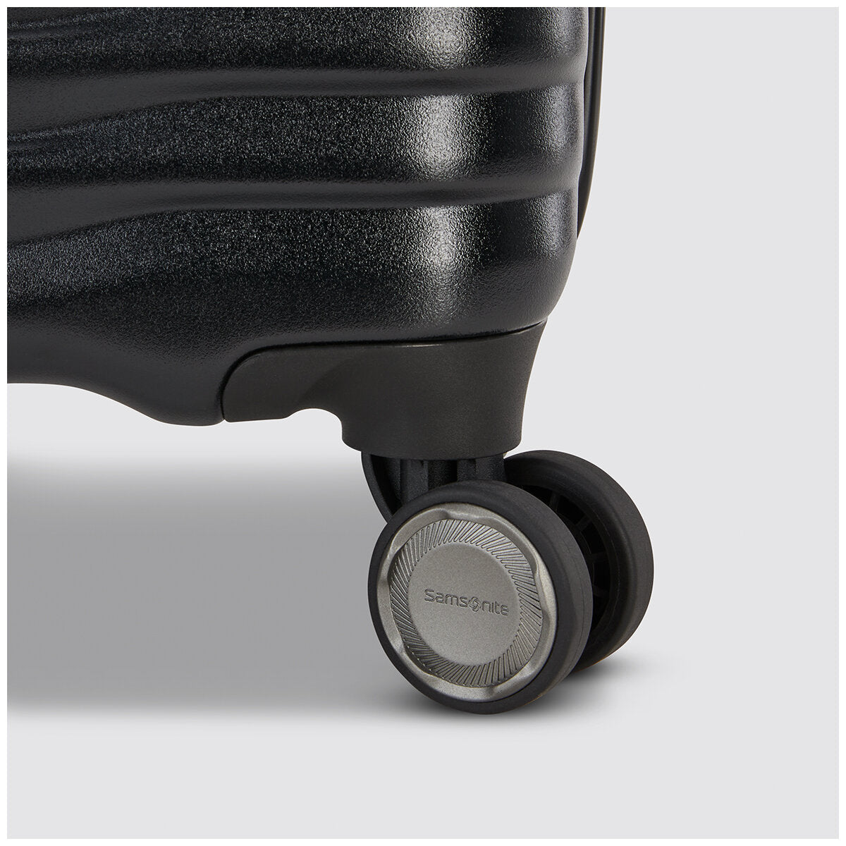 Samsonite Element XLT 2-Piece Luggage Set 152791 - Eco-Friendly, Spinner Wheels, TSA Lock