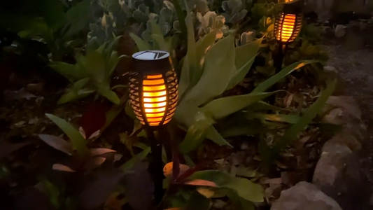 Lytworx Solar Tiki Torch - 40cm - Weather Resistant - Flickering Flame – view 2