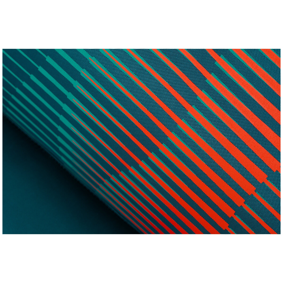 Jobe Chaser 3P Towable Tube 230324001 - 3 Person, Teal, Durable PVC/Nylon, Quick Connector