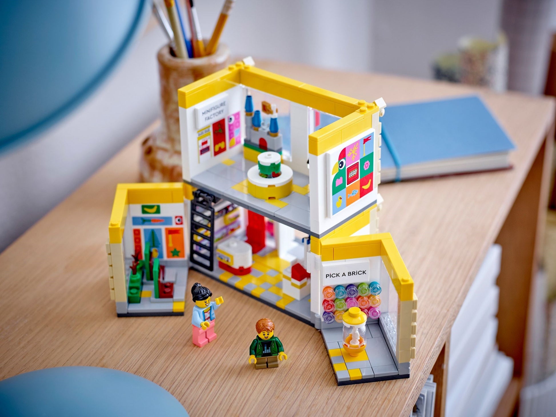LEGO 40574 Brand Store- Auzzi Store
