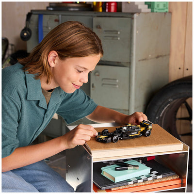 LEGO Speed Champions Authentic APXGP Team Race Car 77252 From F1 The Movie