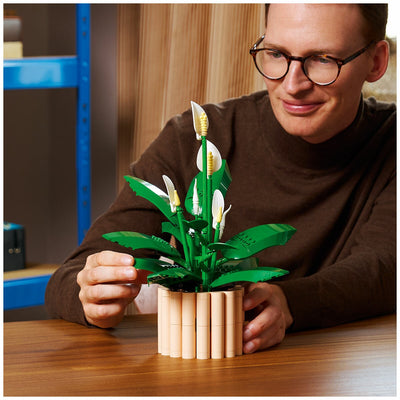 LEGO Botanicals Peace Lily 11504 474 Piece Adult Building Kit