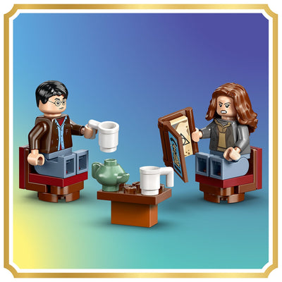 LEGO Harry Potter Luna Lovegood’s House 76467 764-Piece Magical Set