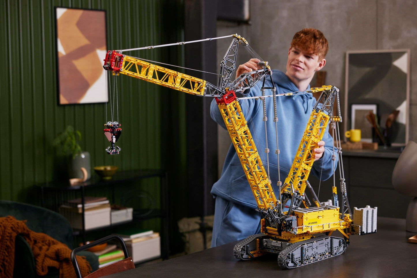 LEGO 42145 Technic Liebherr Crawler Crane LR 13000