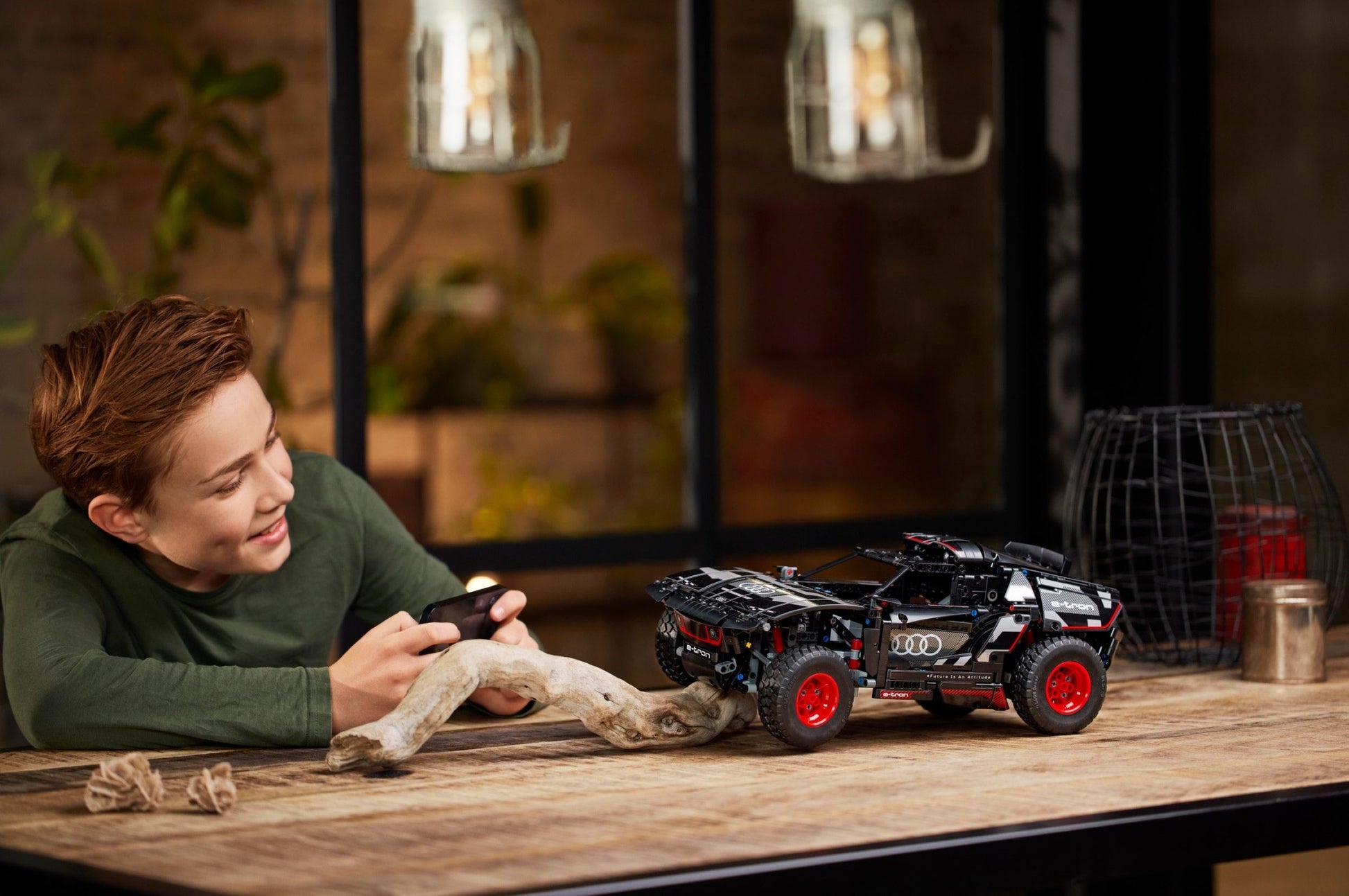 LEGO Technic 42160 Audi RS Q e-tron- Auzzi Store