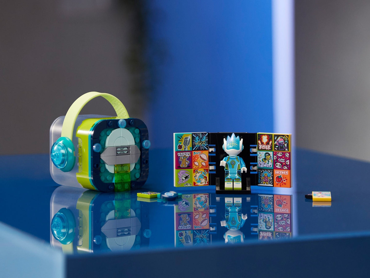 LEGO 43104 Alien DJ BeatBox - Music Video Maker Kit