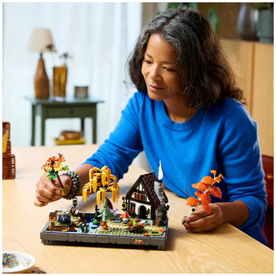 LEGO Icons Autumn Cottage Garden 11372 1102-Piece Building Set