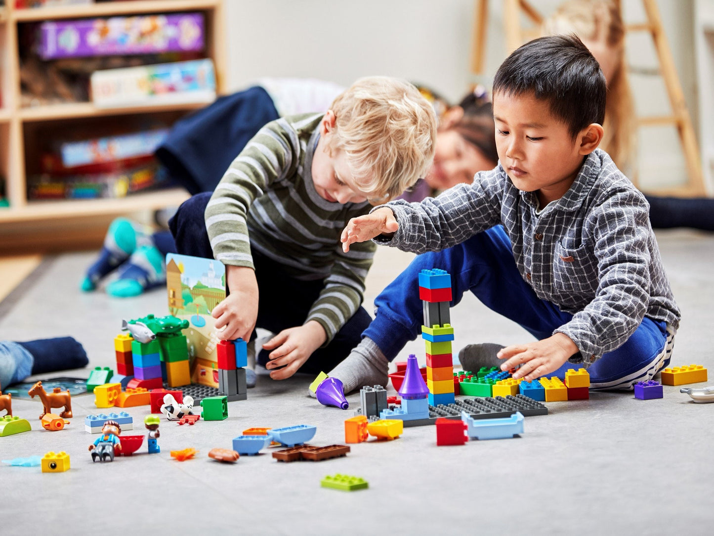 LEGO 45005 StoryTales: Creative Storytelling Brick Set