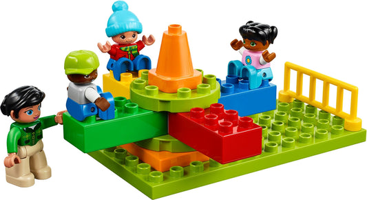 LEGO 45028 My XL World: DUPLO Town & People Set – view 2