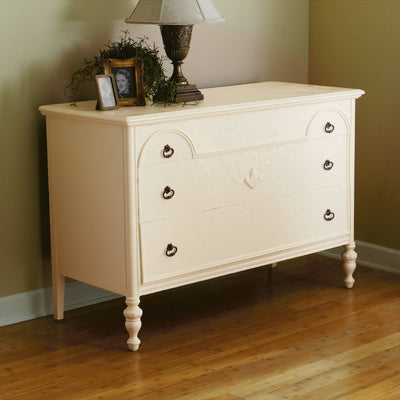 Rust-Oleum 2X Ultra Cover Satin Heirloom White Spray Paint 340g