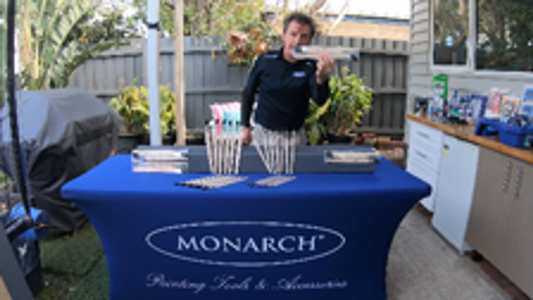 Monarch Bevel Liners - 25mm/30mm - Synthetic Filament - Detail Work – view 2 - Auzzistore