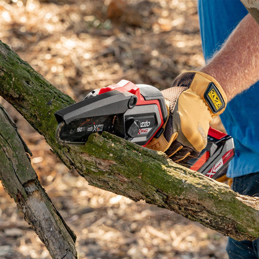Ozito PXC Brushless Pruning Chainsaw - 18V - 160mm - Lightweight - Safe – view 2