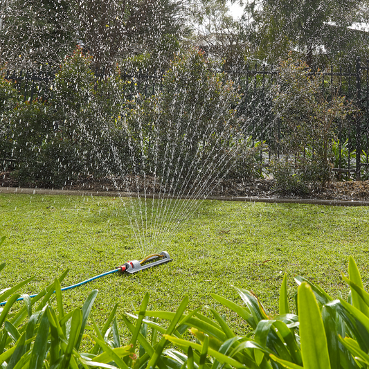 Pope Rainmaker Oscillator Garden Sprinkler - 17 Nozzles - 16m x 14m Coverage – view 2 - Auzzistore