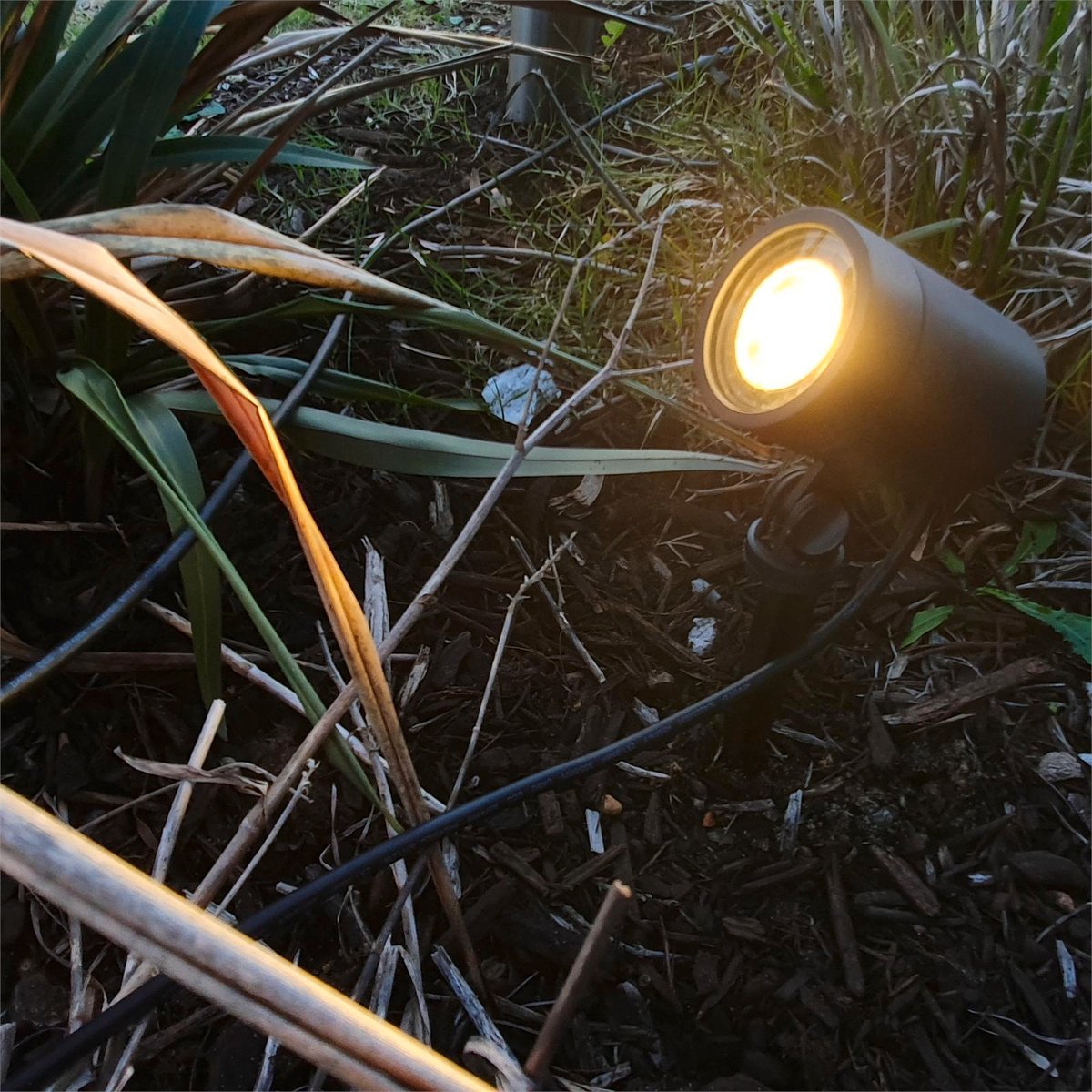 Elluminate Garden Spot Light - Large - Warm White - Plastic - Energy Efficient